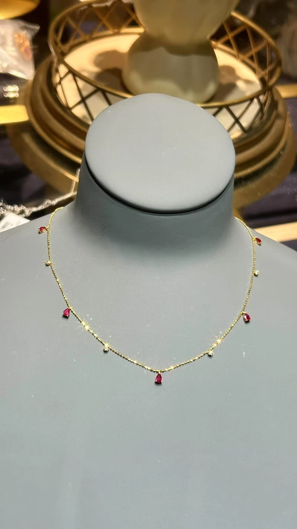 【千盟珠宝】18K金 水滴红宝石满天星项链 ZSXL0191