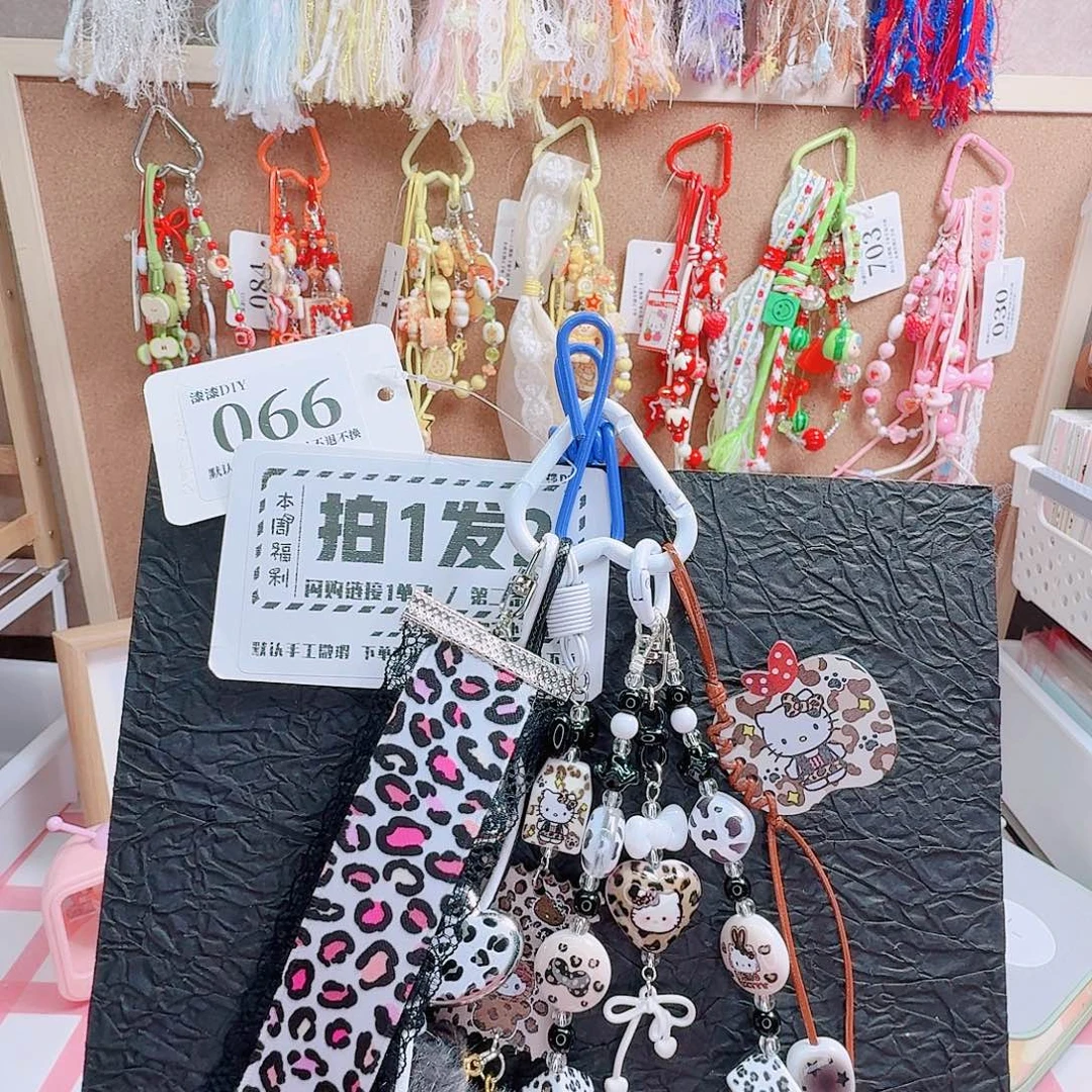 亚克力11月29日拍1发2（第二条随机）