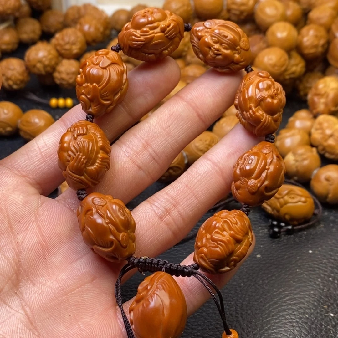 橄榄核手串横财神