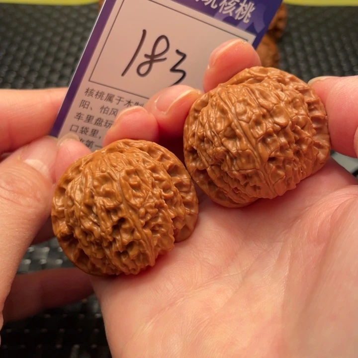 文玩核桃把件40狮子头183