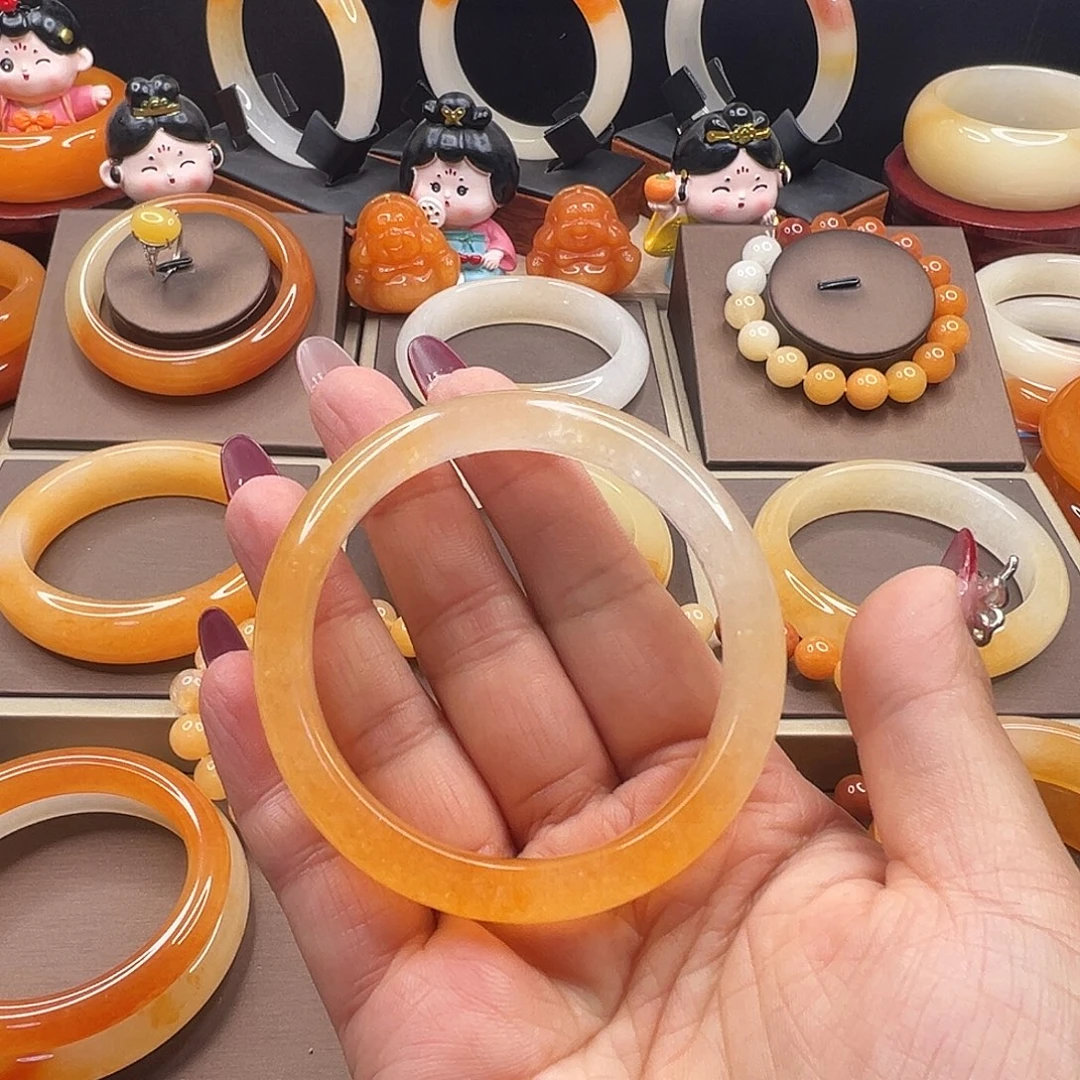 石英质玉（黄龙玉）未镶嵌手镯包容福利57