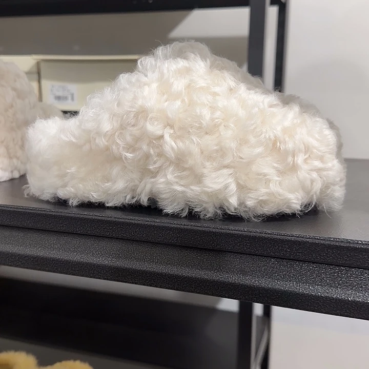 套趾款35白色卷毛包脚