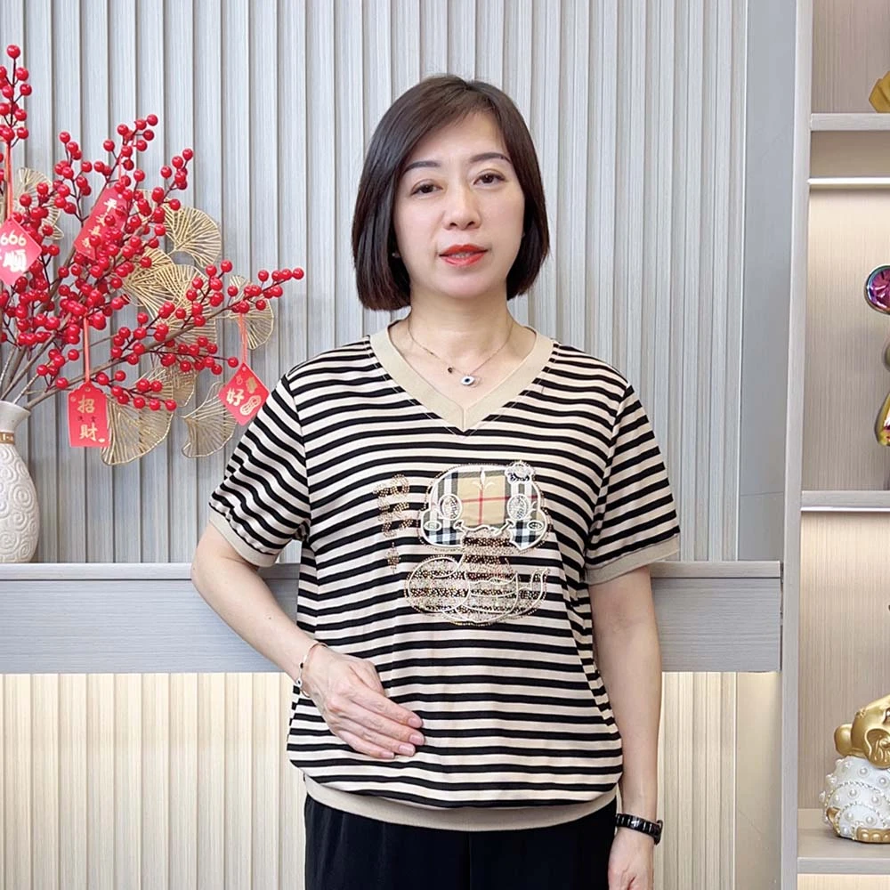 夏季新款洋气条纹圆领中老年妈妈装减龄宽松大码显瘦气质短袖上衣