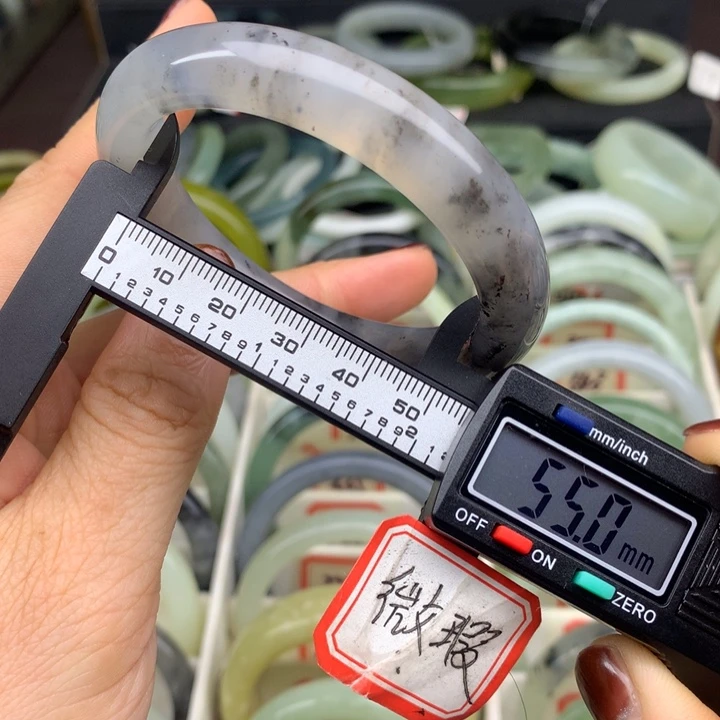 蛇纹石玉未镶嵌手镯334