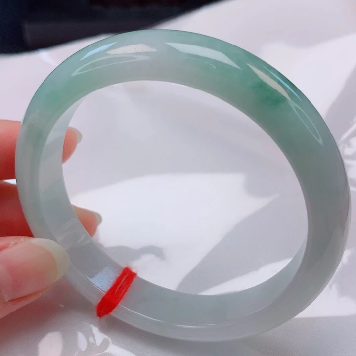 翡翠手镯未镶嵌58。59