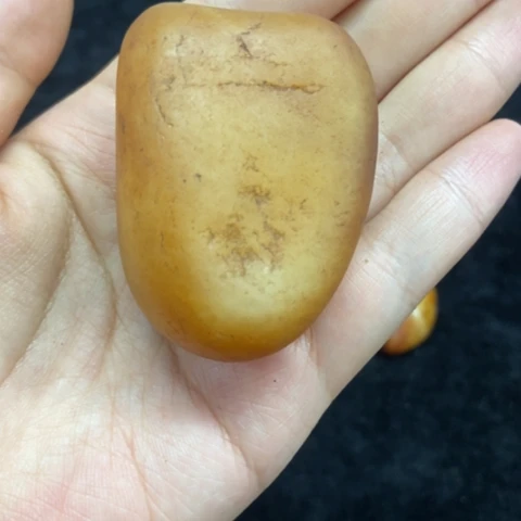 未镶嵌和田玉（糖玉）挂件