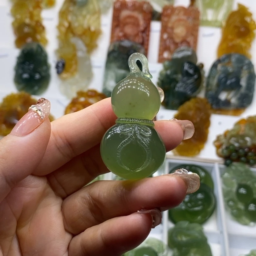 【闪购商品】蛇纹石玉未镶嵌颈饰