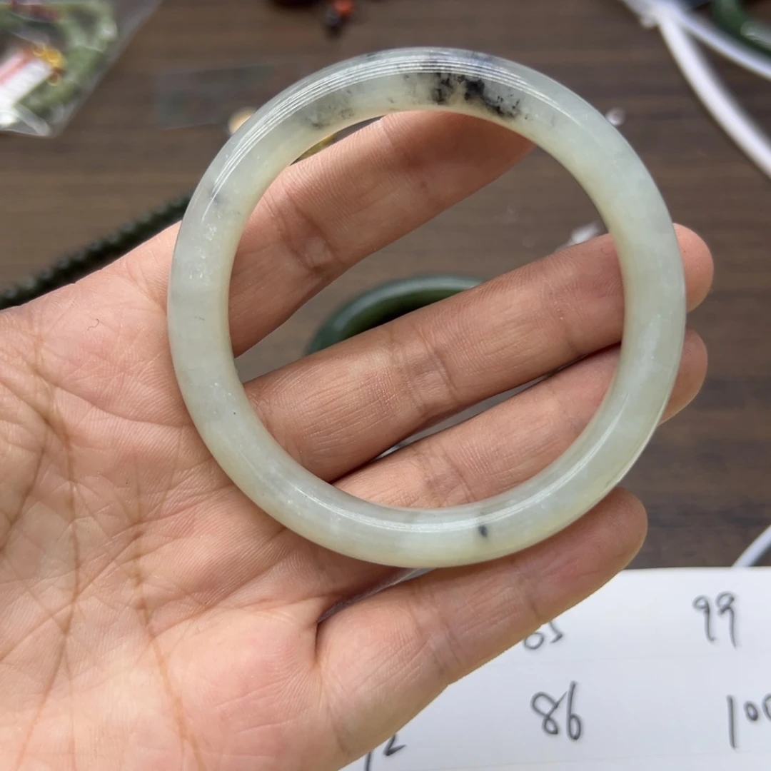 和田玉未镶嵌手镯56.4圈围69