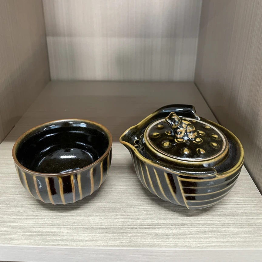 原矿汝瓷青蛙快客一壶二杯 壶容量约160CC 杯约110CC