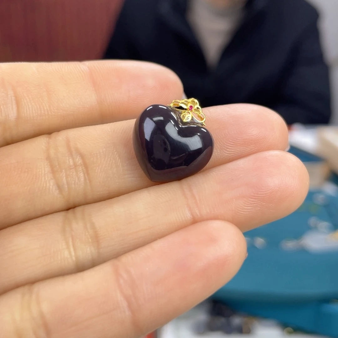 和田玉颈饰18K金镶嵌