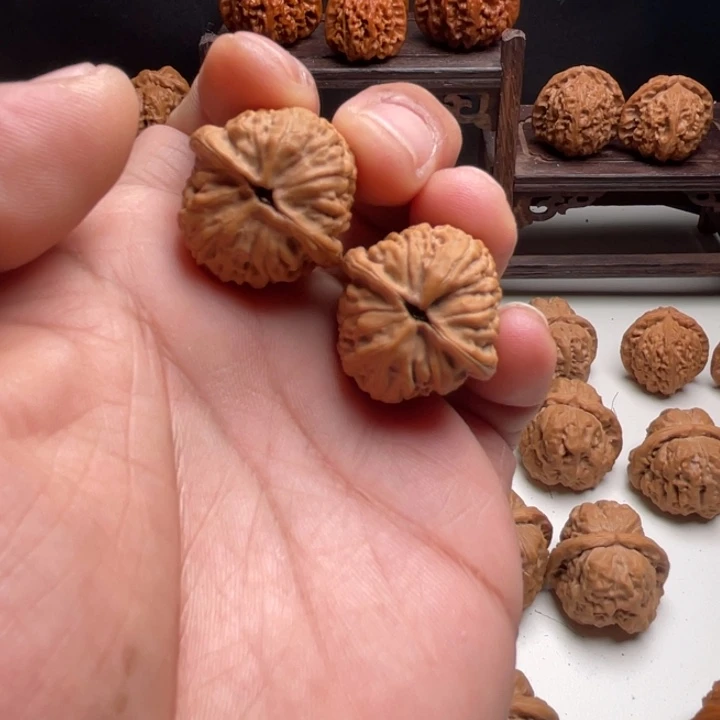 文玩核桃把件柒*福宝28