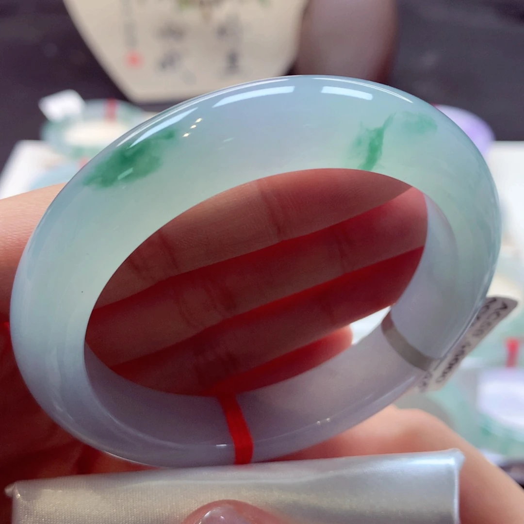 翡翠手镯未镶嵌37正圈77