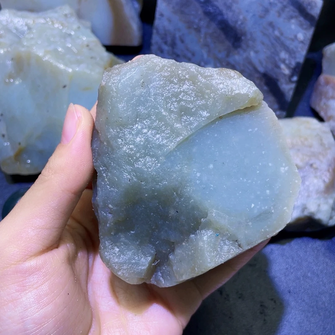 和田玉未镶嵌珠宝半成品