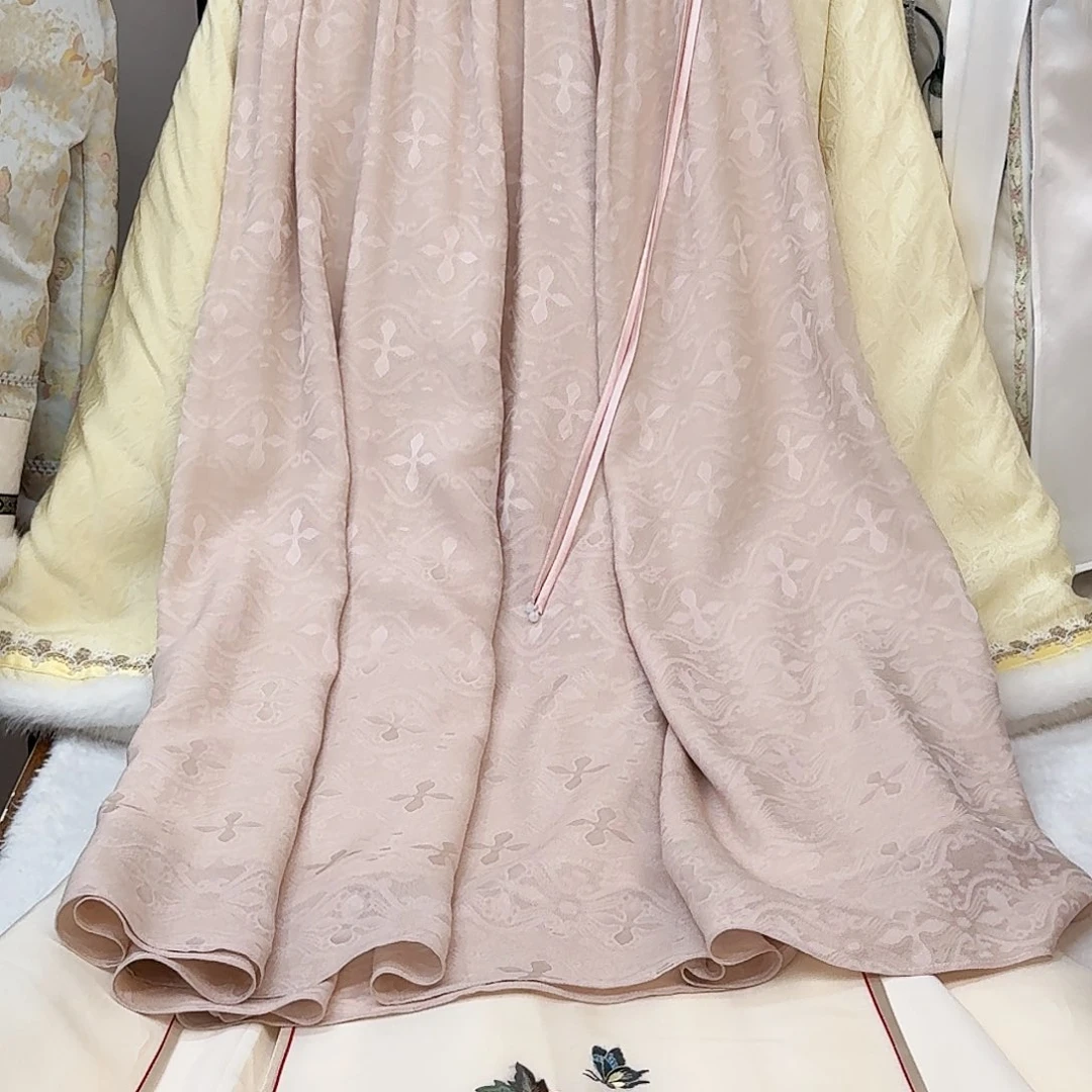 刺绣真丝藕粉色伞裙 花罗