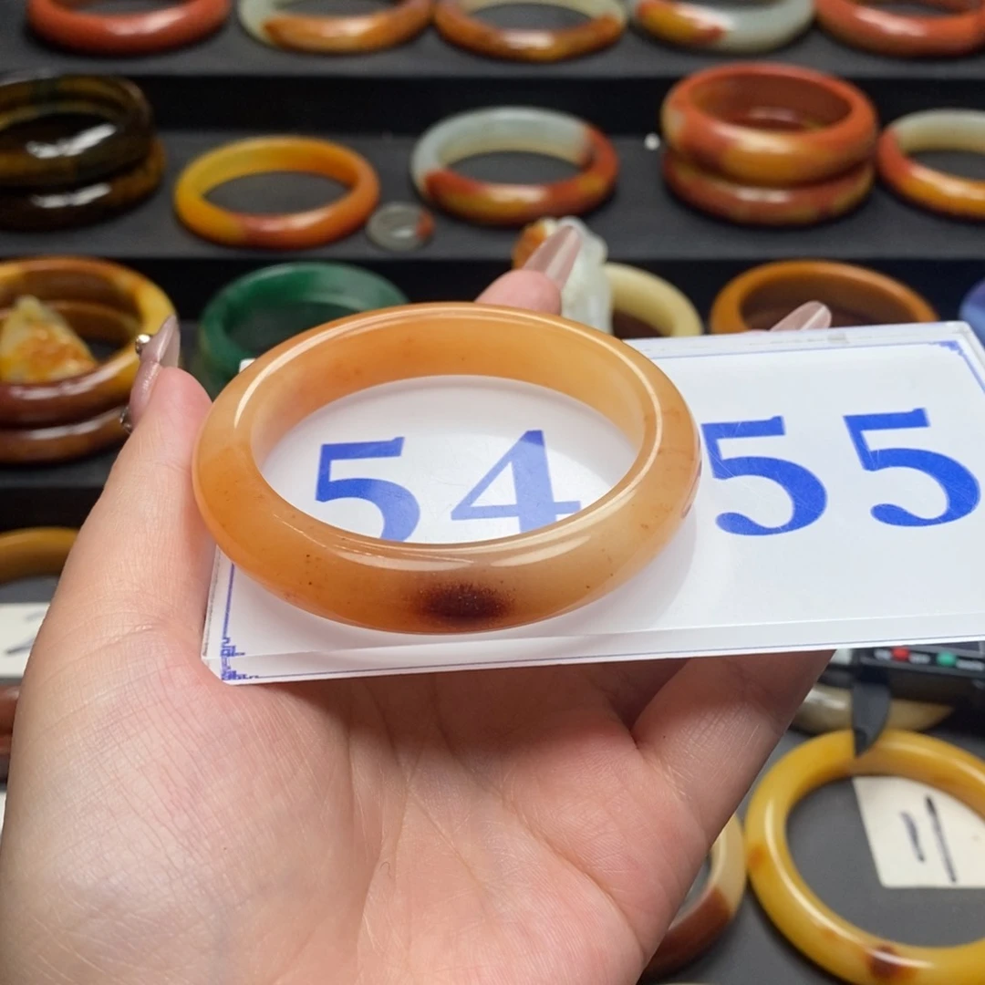 石英质玉（黄龙玉）手镯未镶嵌