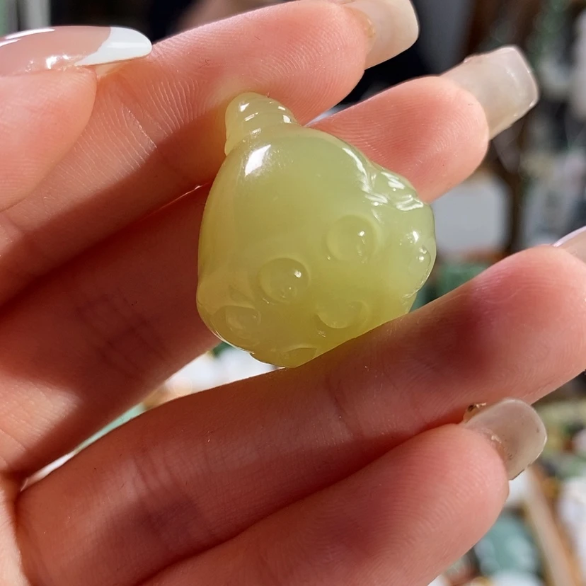 【闪购商品】吊坠(赠链)未镶嵌和田玉