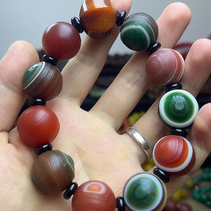 玛瑙/玉髓未镶嵌玛瑙珠子1111