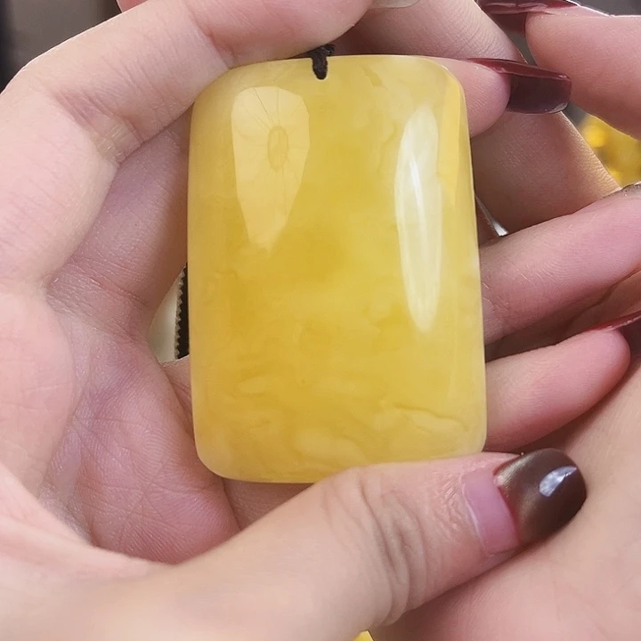 裸石琥珀未镶嵌20g无事牌