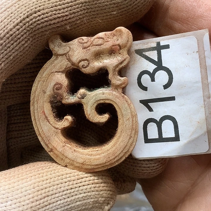 未镶嵌和田玉挂件