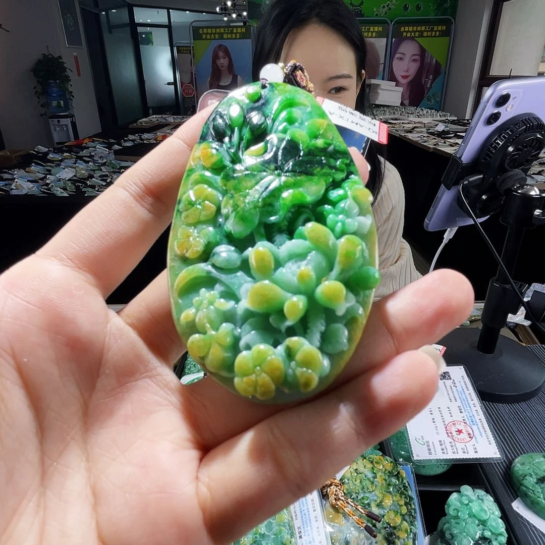 颈饰未镶嵌翡翠一