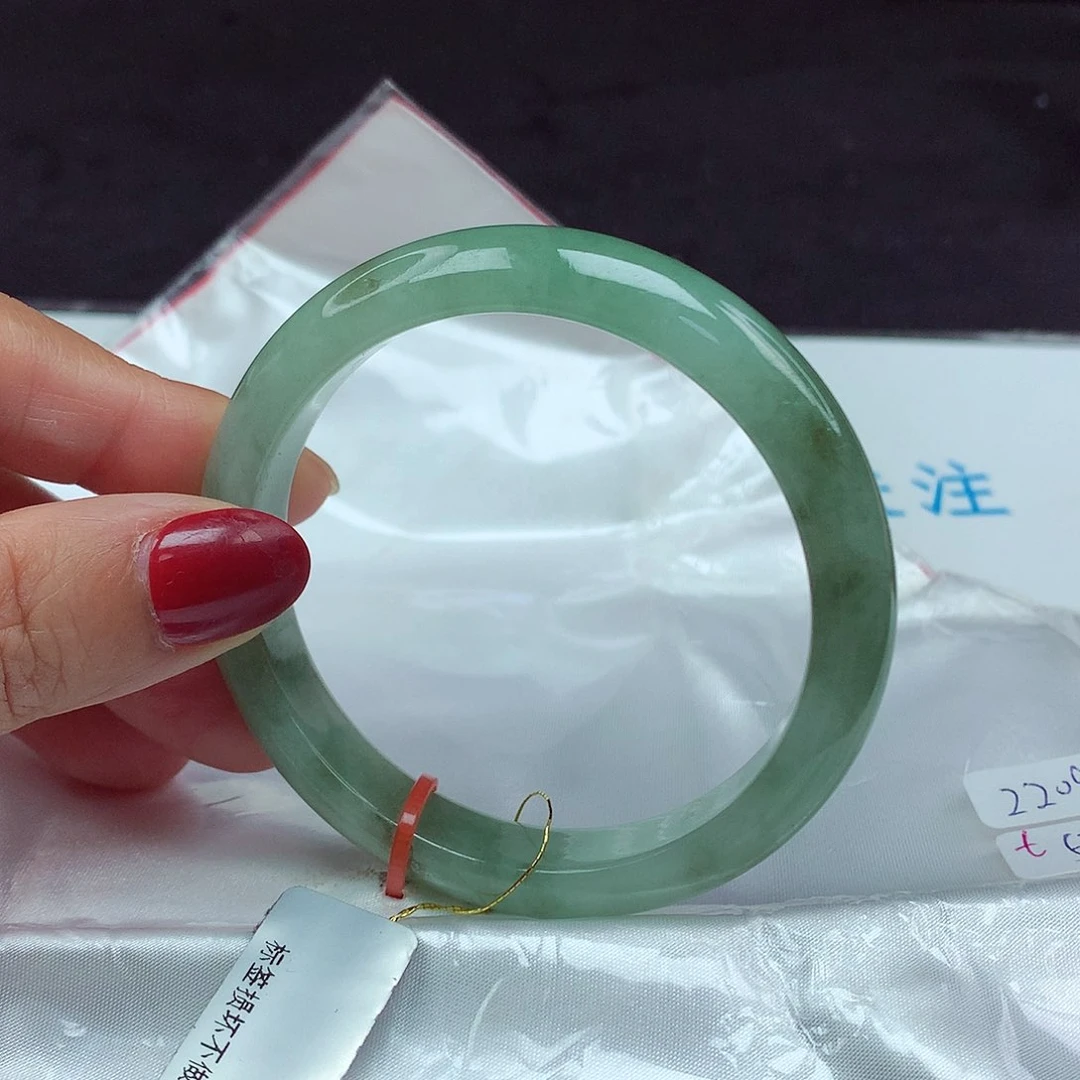 翡翠手镯未镶嵌57圈1167