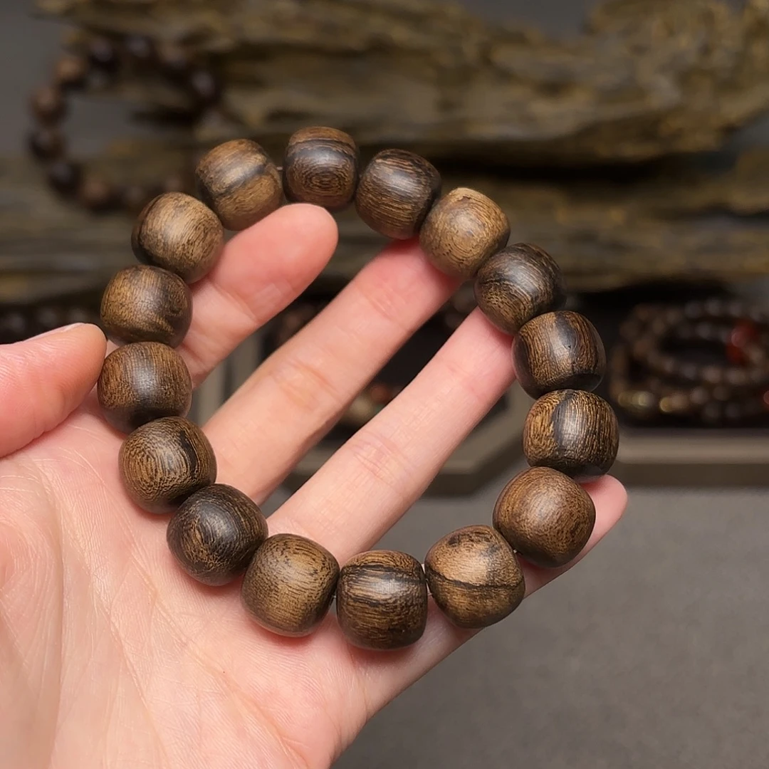 沉香手串越南芽庄白棋楠瘤疤桶珠1.3×1.4
