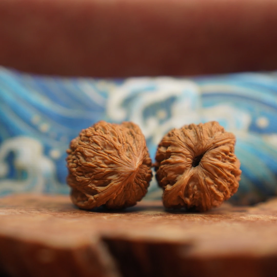 文玩核桃 绣球 38-34-38