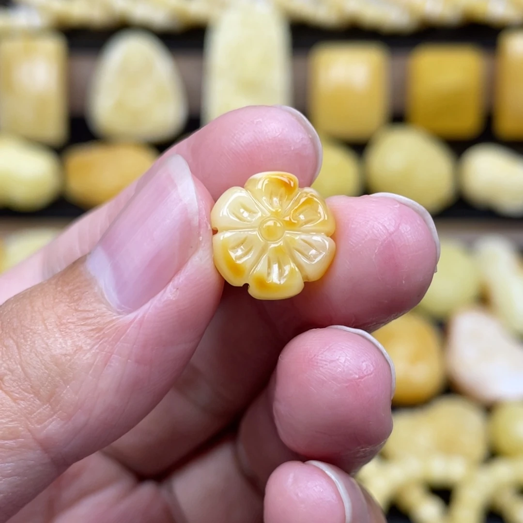 琥珀未镶嵌裸石琥珀蜜蜡