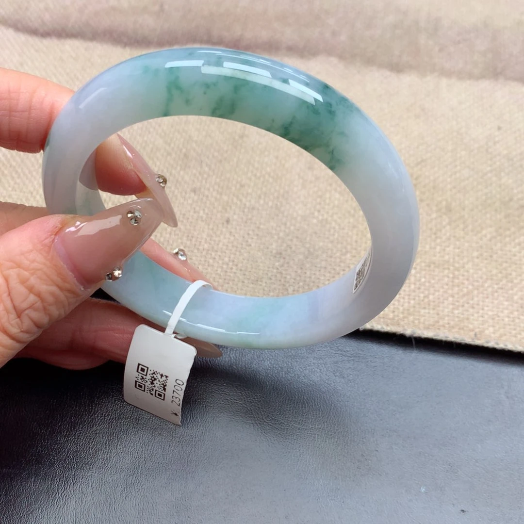 未镶嵌手镯翡翠缅甸翡翠手镯
