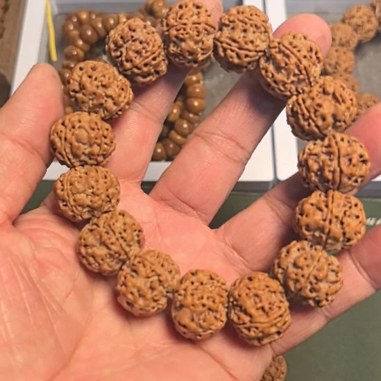 手串金刚菩提五星蜂王大金刚手串，20左右尺寸，拍一发二