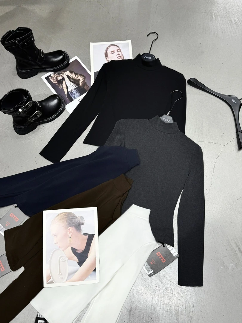 QIMO启茉（新款8398#欧货垫肩上衣（加绒）