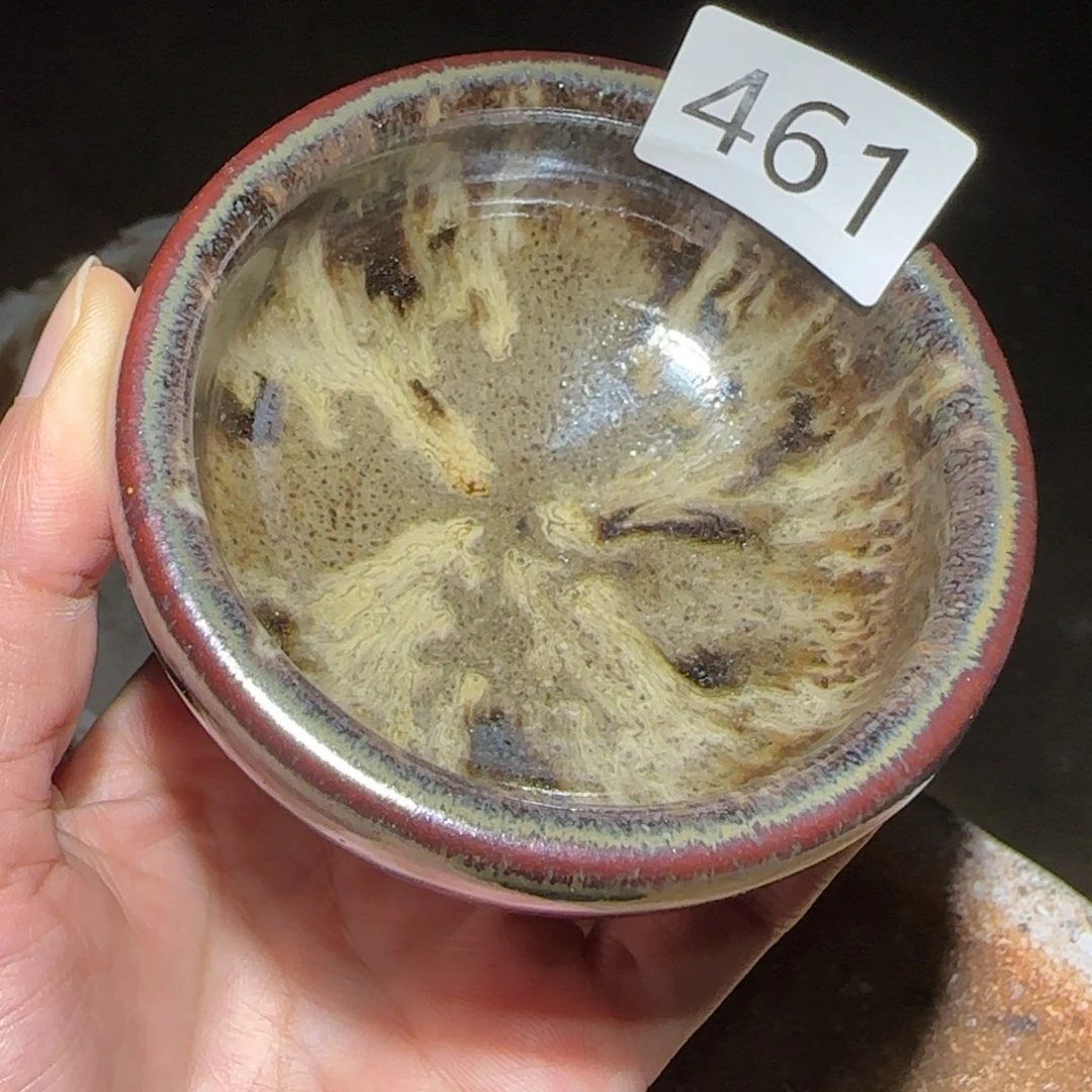 茶盏玲珑茶香扑鼻