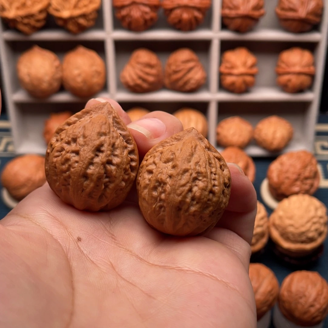 把件文玩核桃鸡心