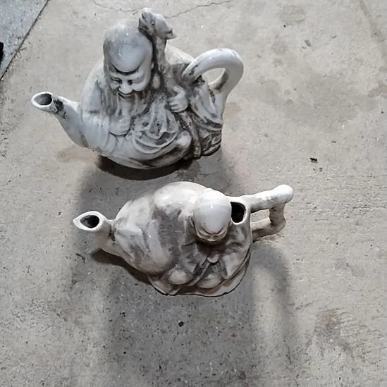 一***7瓷器黑色的形状的