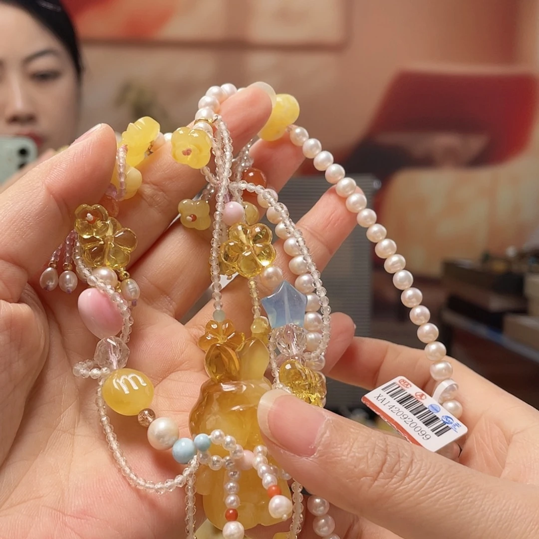 琥珀未镶嵌裸石吊坠