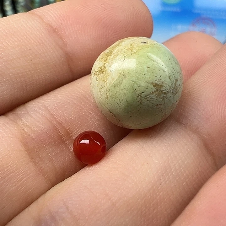 未镶嵌配饰12.5微瑕南红玛瑙