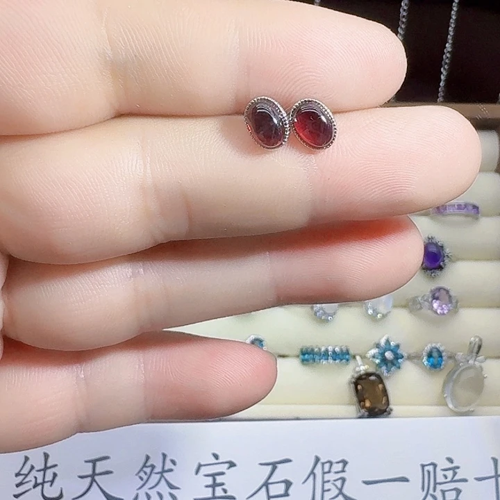 银S925镶嵌耳饰石榴石