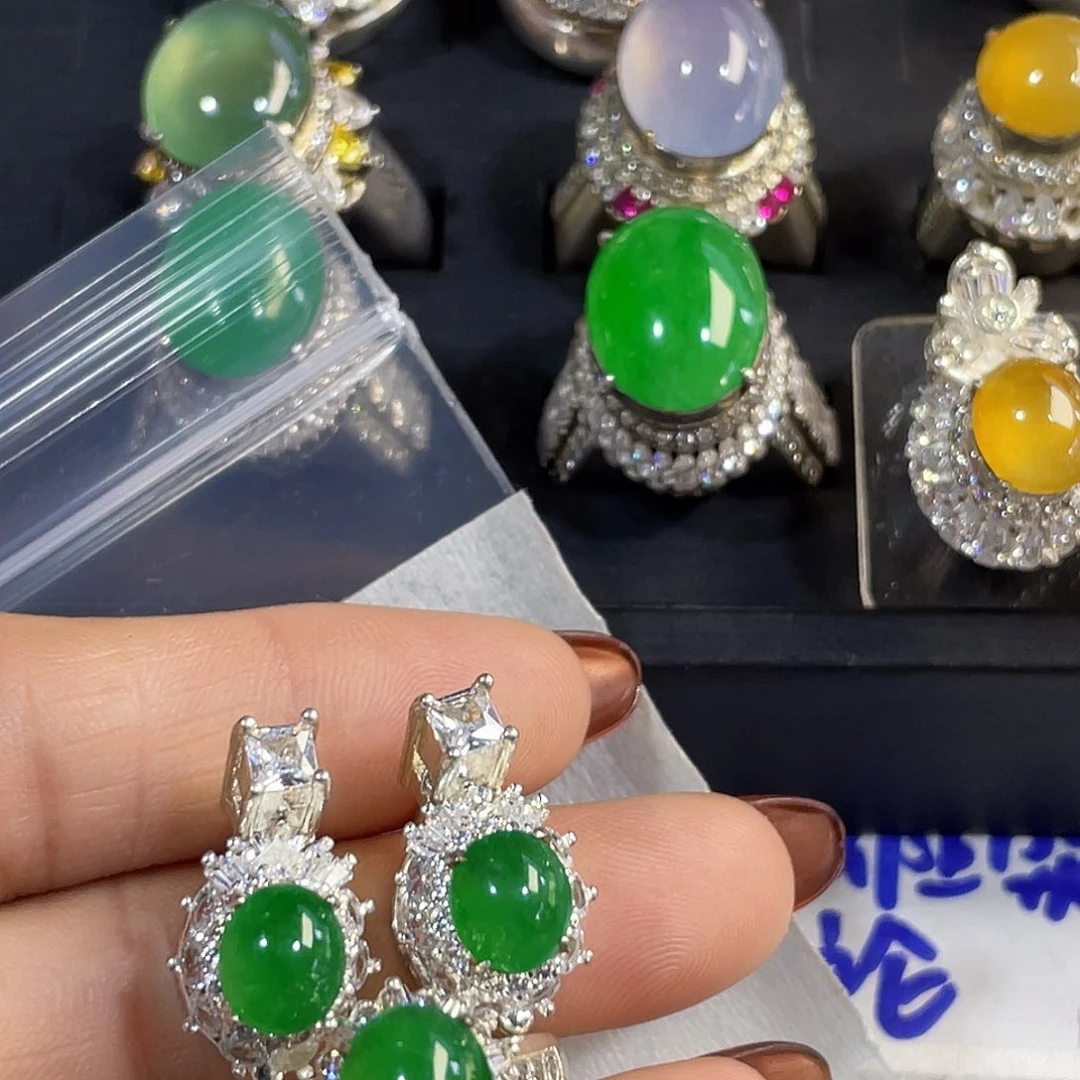 未镶嵌定制翡翠三****8435532886