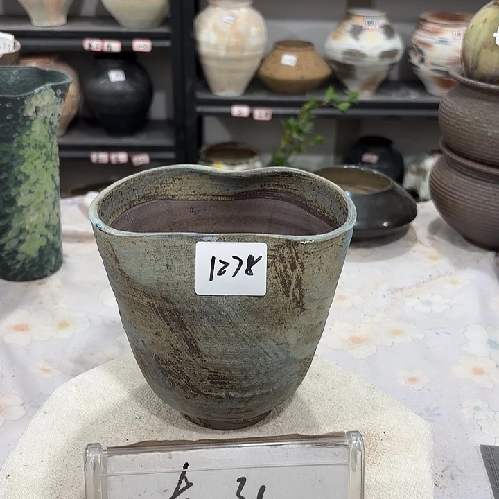 摆件高15，口15，有孔1278