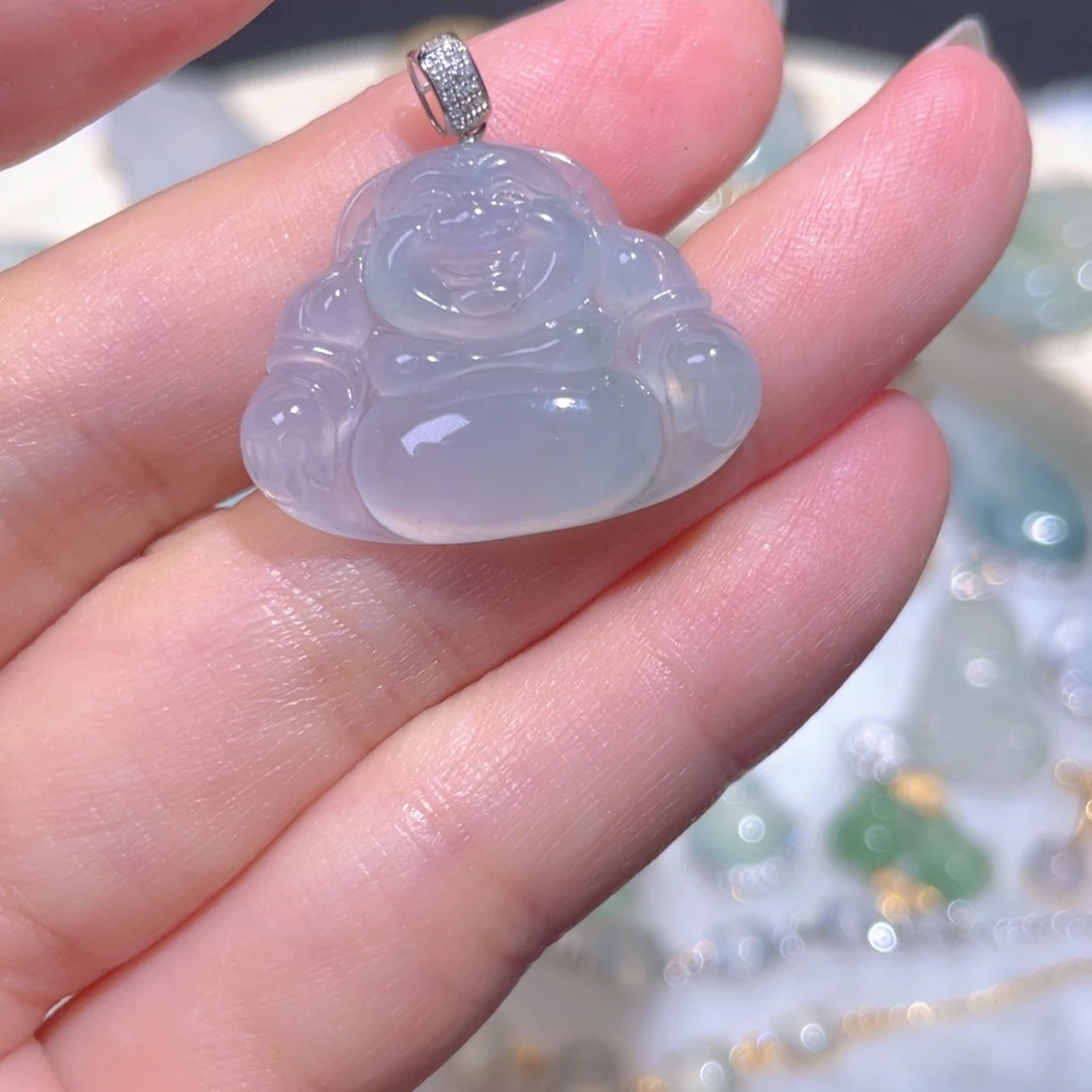 翡翠18K金镶嵌颈饰翡翠