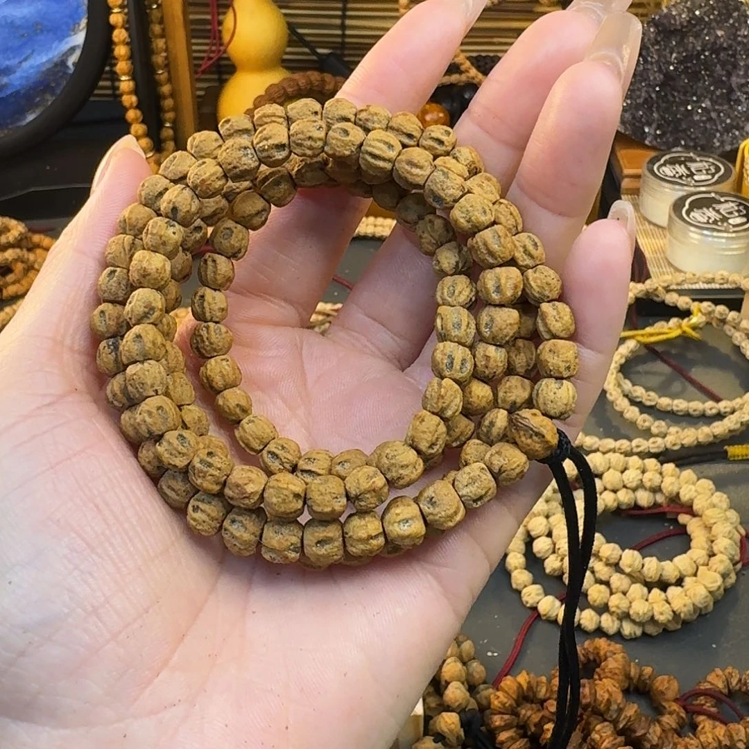 柏香籽/百香籽手串边**看