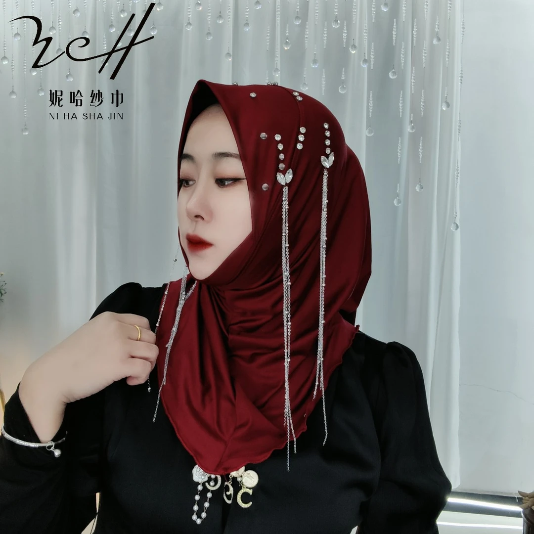 妮哈纱巾工厂（软帽檐牛奶丝双面流苏重工套头）新款围巾