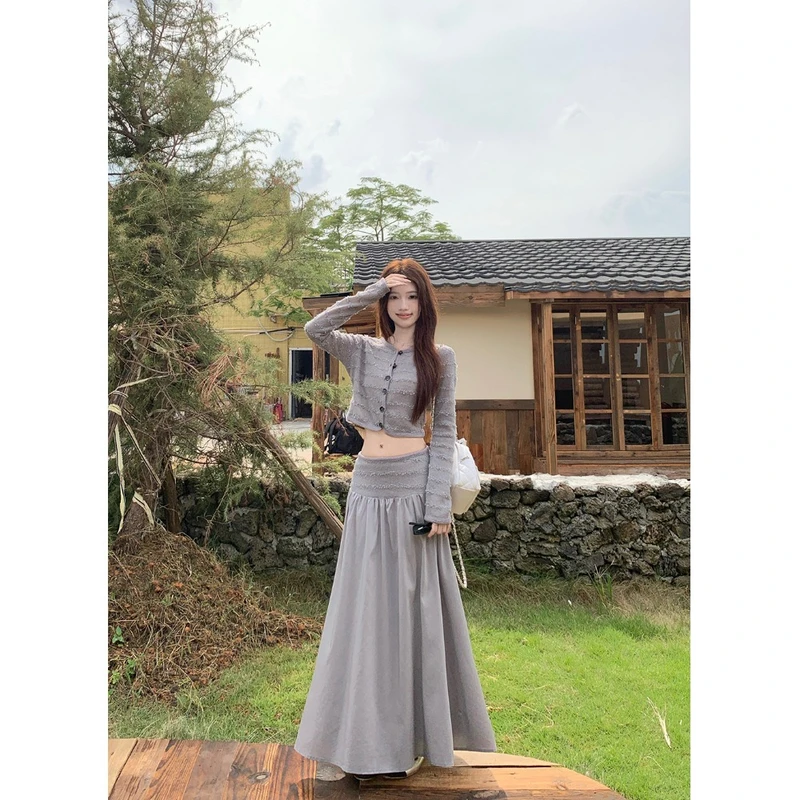 灰色套装长袖针织衫短款开衫女冬季半身法冬季纯欲风抹胸裙套装