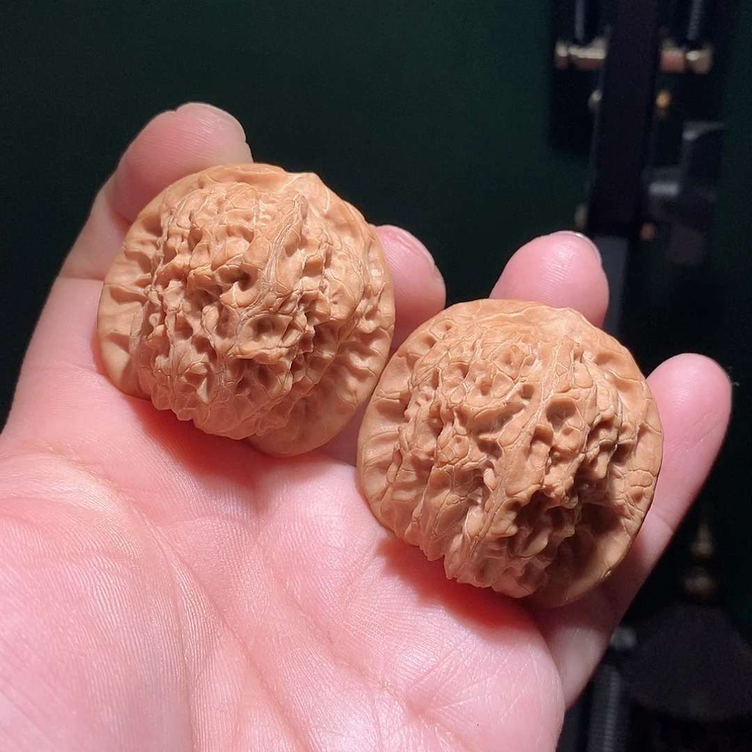 文玩核桃把件41血麒麟全品