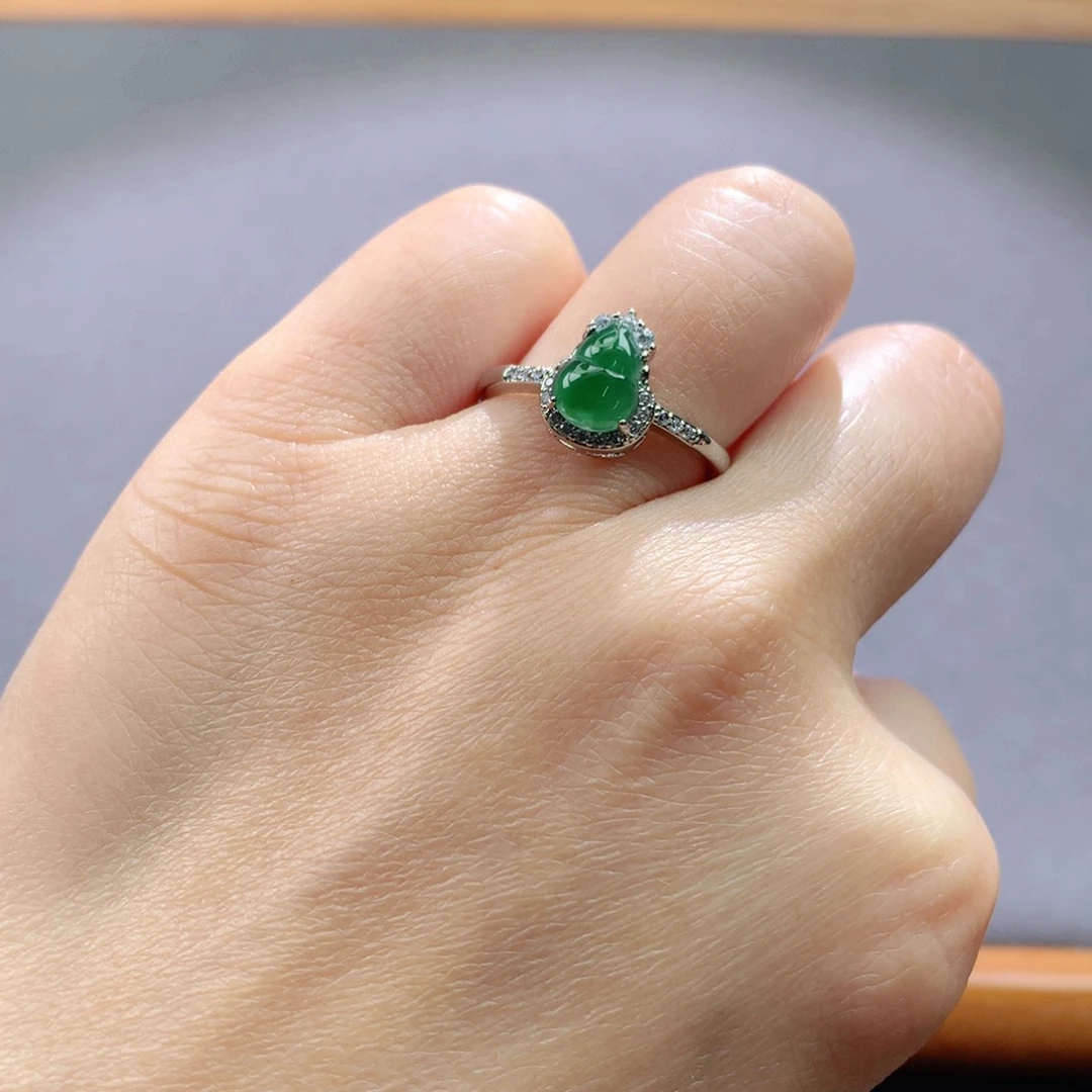 翡翠手镯未镶嵌天然翡翠手镯叮当镯