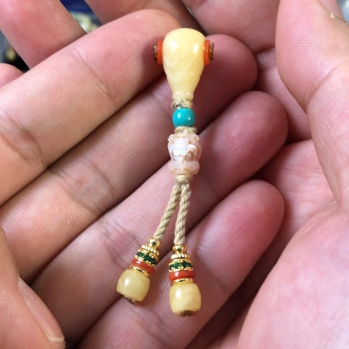 未镶嵌蜜蜡珠宝奇石