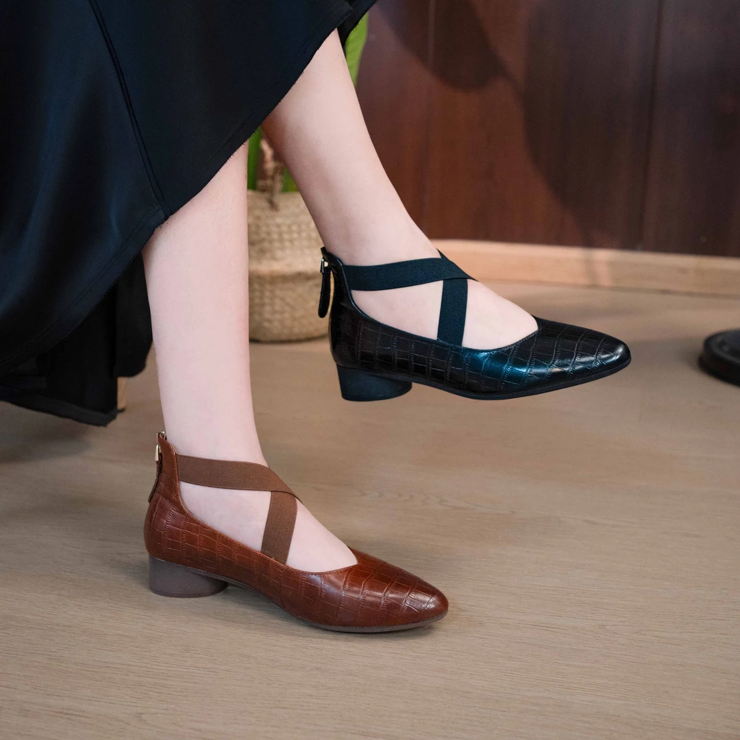 3厘米/低跟高帮单鞋手工粗跟软底尖头休闲风优雅中跟复古浅口