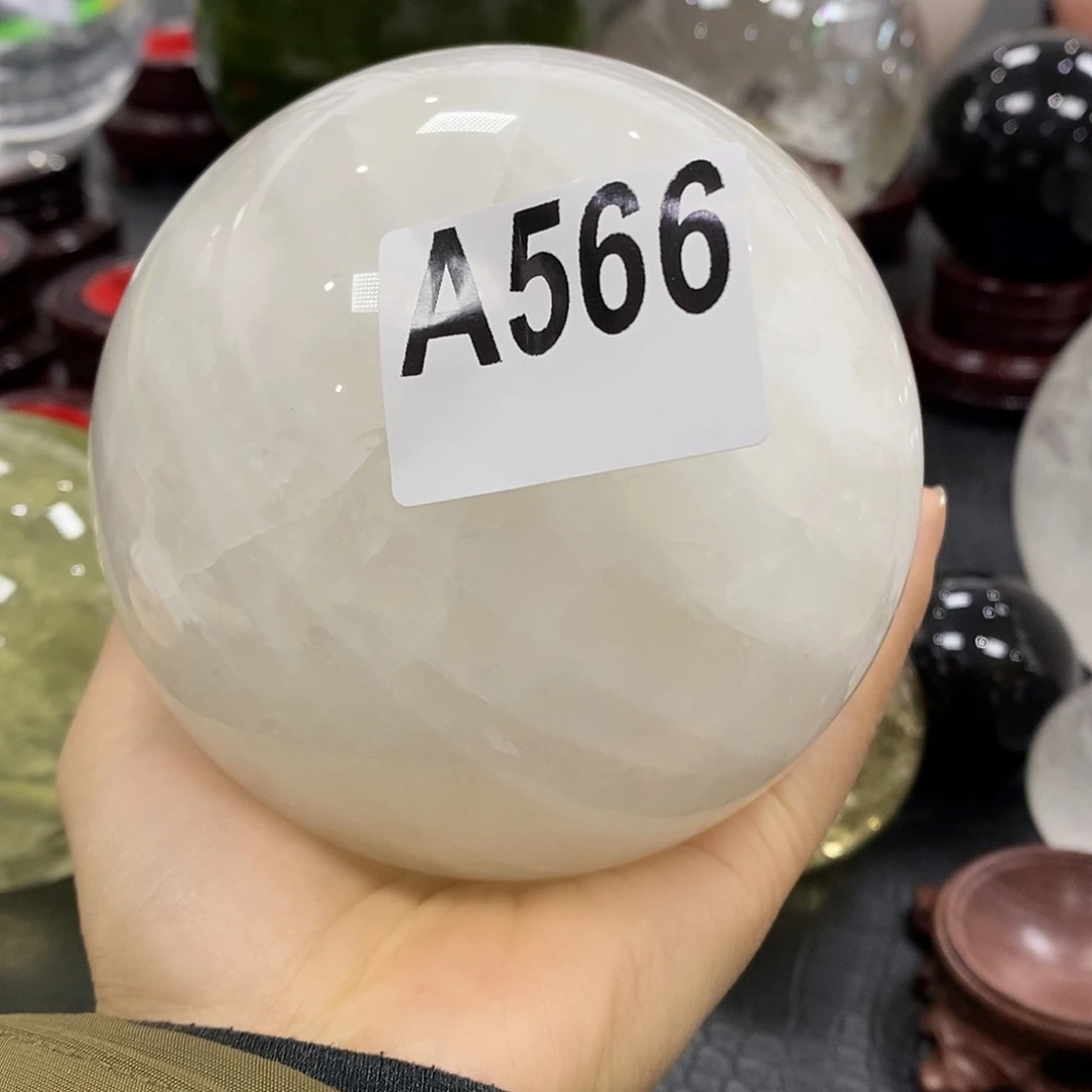 顾***～石材天然白水晶10.7