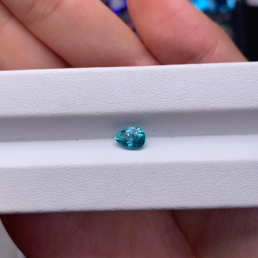 未镶嵌磷灰石裸石1.055ct