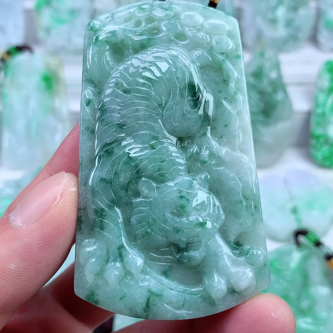 翡翠未镶嵌颈饰翡翠吊坠